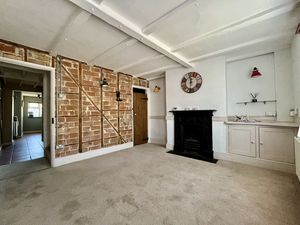 Photo 7- click for photo gallery
